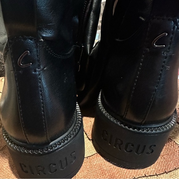 NEW Sam Edelman Above The Knee Stretch Faux Leather Boots reg $250 size 9 - Picture 4 of 5